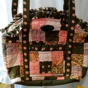 Donna Sharp Quilted Handbag 👜